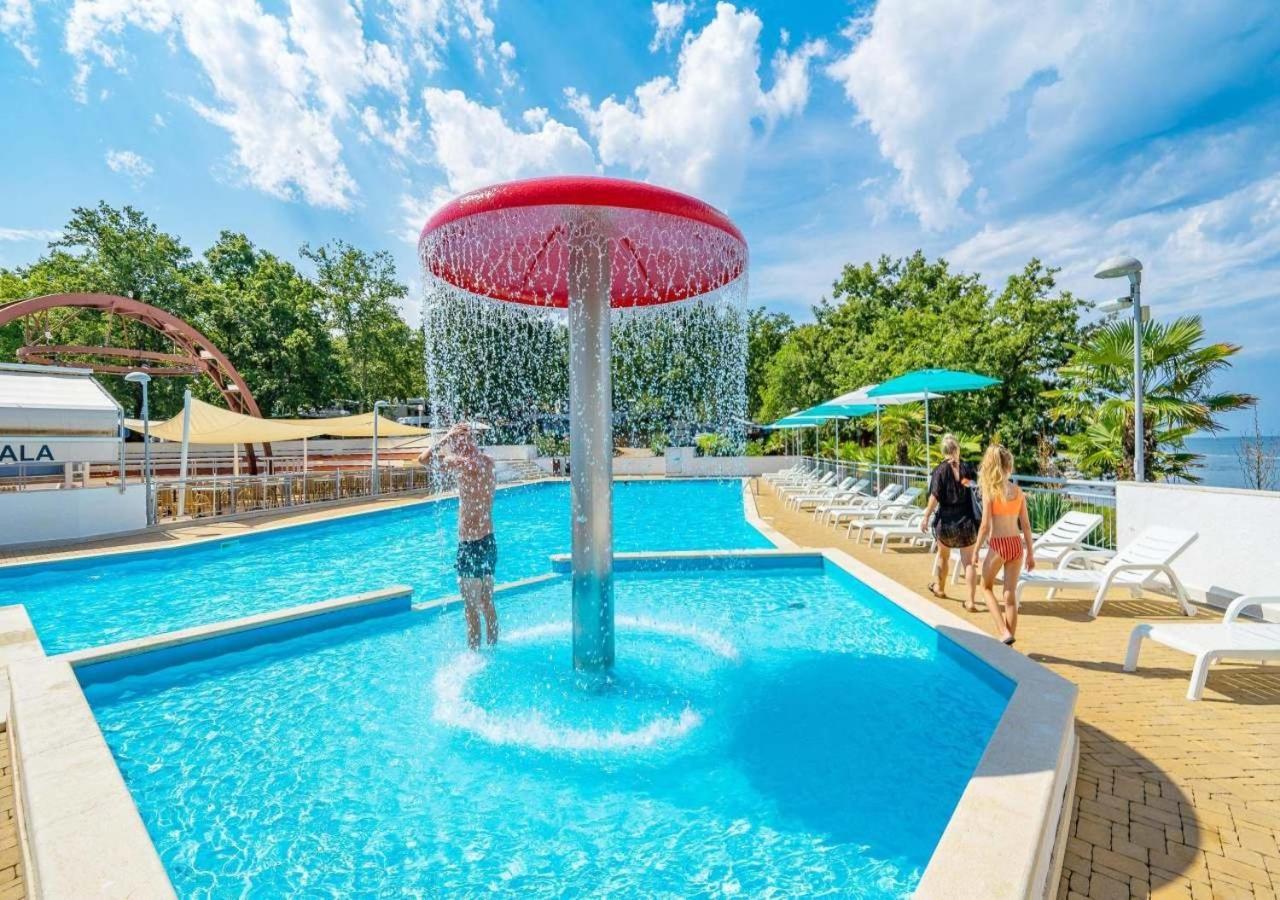 Camping Bijela Uvala - Eurocamp I Homair Porec Ngoại thất bức ảnh