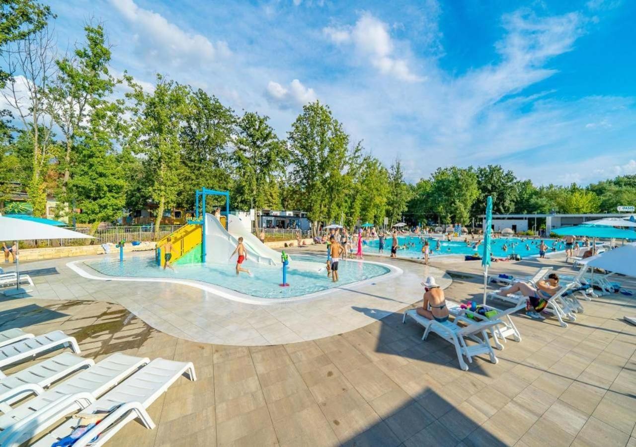 Camping Bijela Uvala - Eurocamp I Homair Porec Ngoại thất bức ảnh